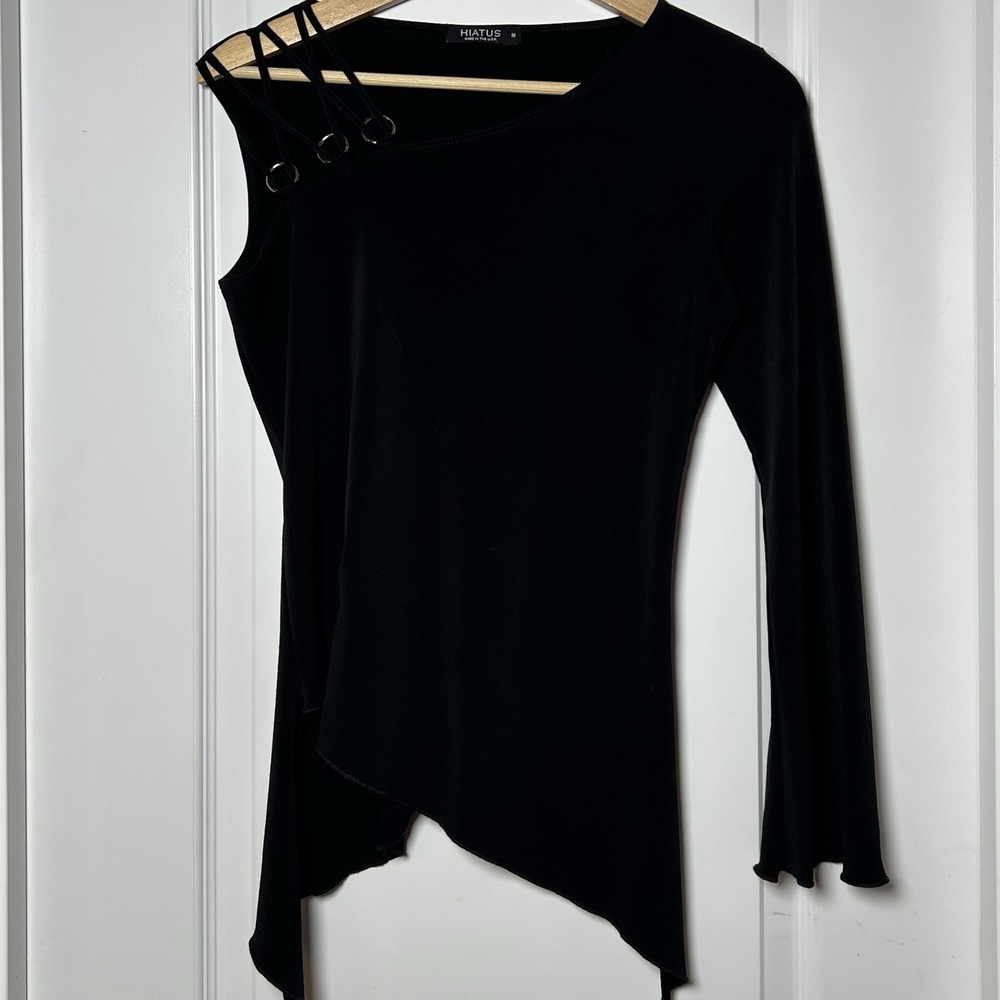 Hiatus Vintage Y2K Black Ladder Strap Grommet Shoulder Jersey Asymmetric Top